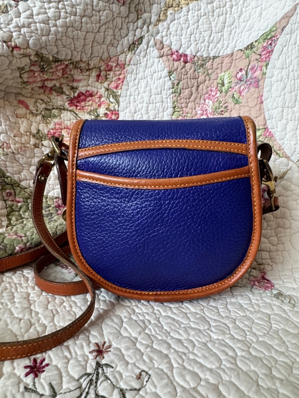 Vintage Dooney & Bourke Indigo Big Duck Crossbody Saddle Bag - Picture 3 of 11